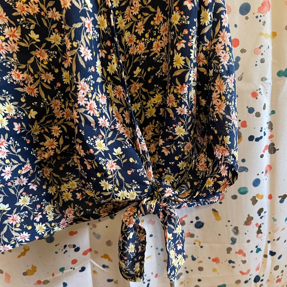 NWOT Daytrip floral print tank - Picture 2 of 4